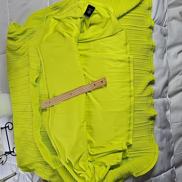 Torrid Maxi Sleeveless V-Neck Adjustable Spaghetti Straps Neon Green Dress. - Picture 9 of 16